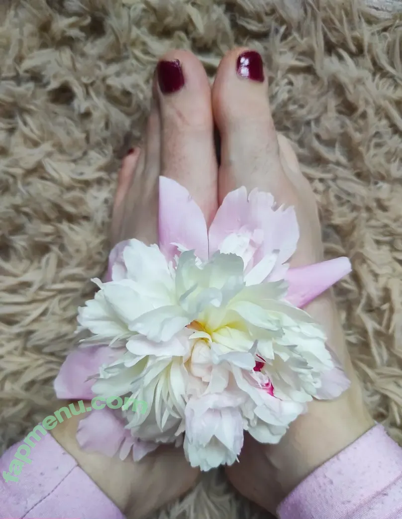 giantstepgoddess nude photo #0022 (giantstepgoddess)