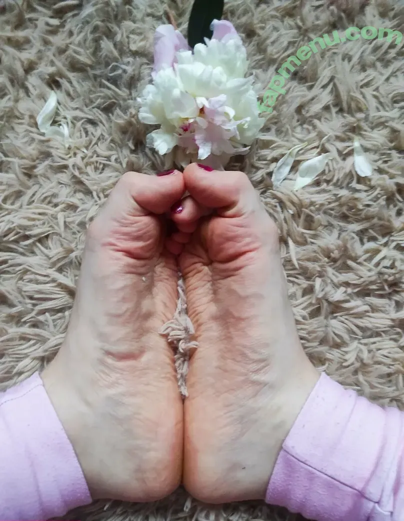 giantstepgoddess nude photo #0026 (giantstepgoddess)