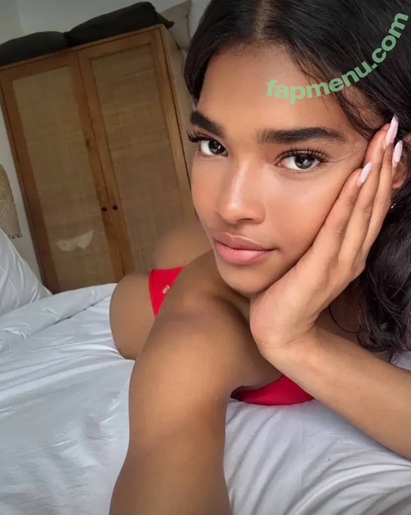Giarileyy nude photo #0001 (authorgiariley)