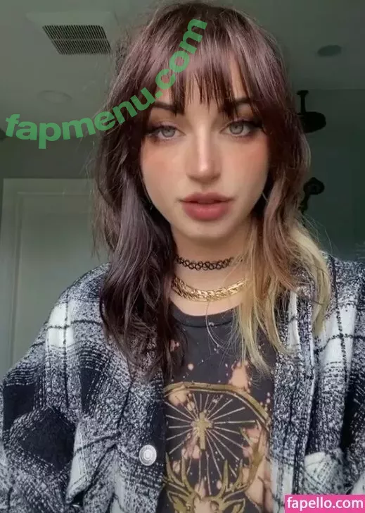 Gibi Asmr nude photo #1021 (GibiOfficial / gggibi)