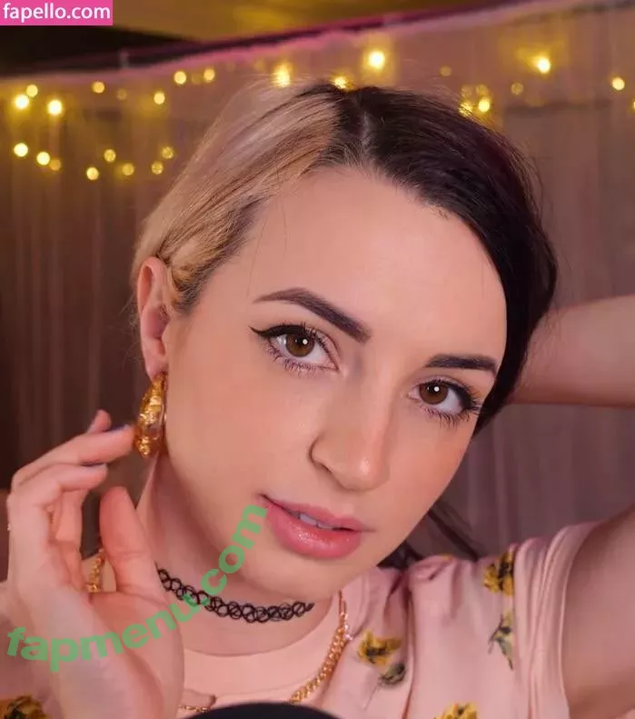 Gibi Asmr nude photo #1028 (GibiOfficial)