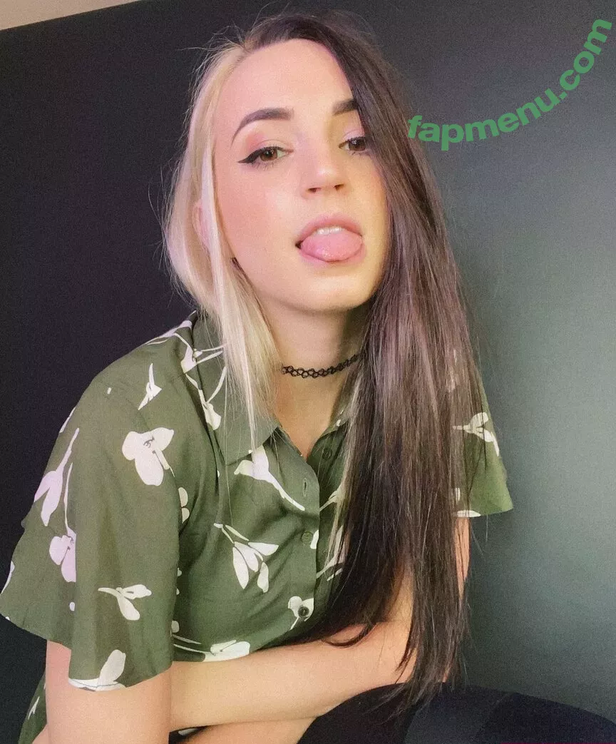 Gibi Asmr nude photo #1324 (GibiOfficial)