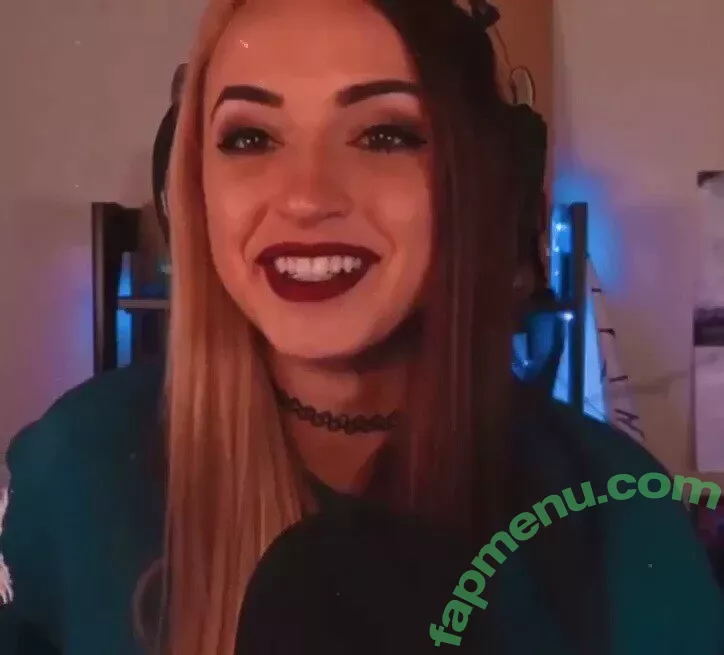 Gibi Asmr nude photo #1486 (GibiOfficial)