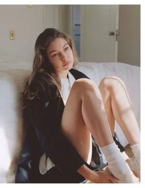 Gigi Hadid / GiGiHadid / aaliyahhadid / officialgigihadid nude photo #0038