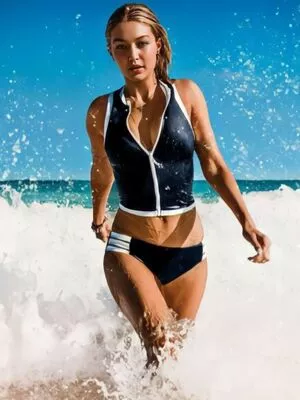 Gigi Hadid / GiGiHadid / aaliyahhadid nude photo #0266