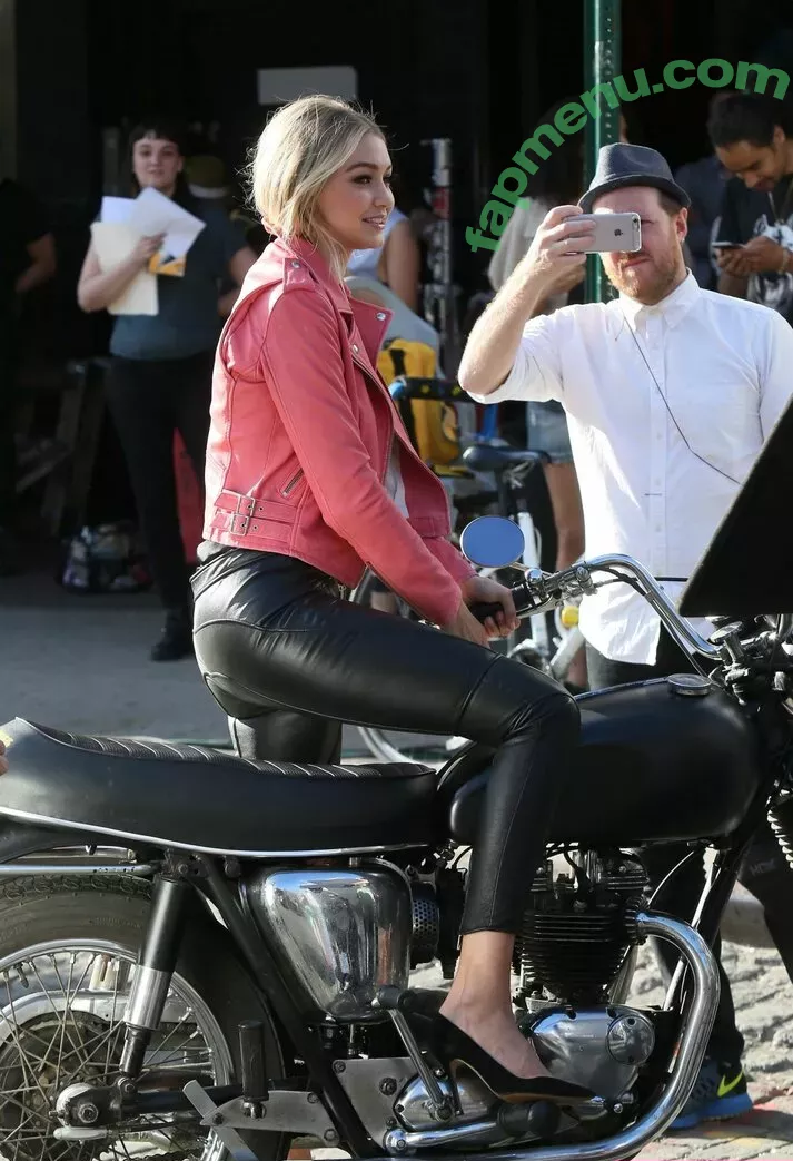 Gigi Hadid nude photo #0100 (GiGiHadid / aaliyahhadid / officialgigihadid)