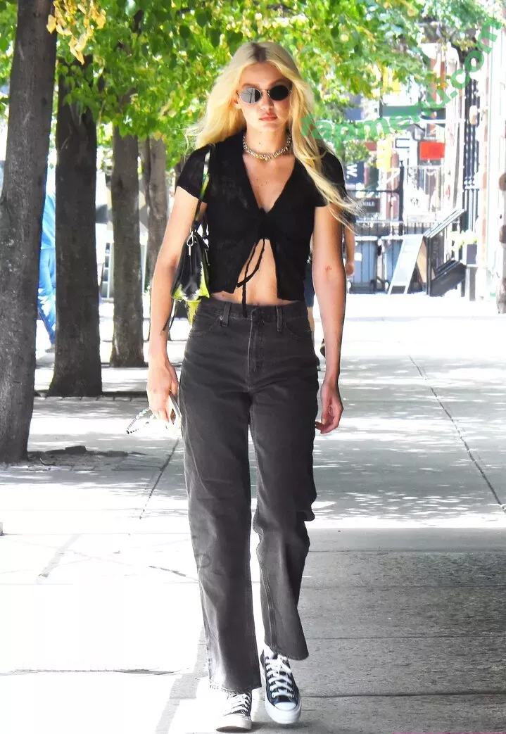 Gigi Hadid nude photo #0150 (GiGiHadid / aaliyahhadid / officialgigihadid)
