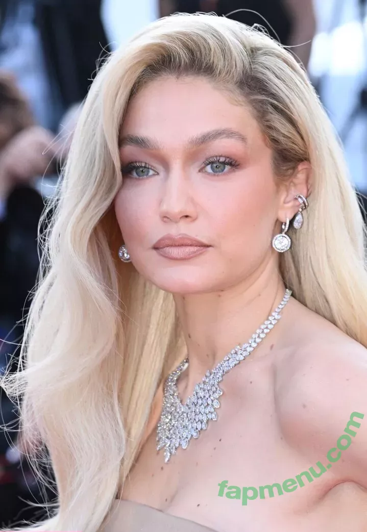 Gigi Hadid nude photo #0300 (GiGiHadid / aaliyahhadid)