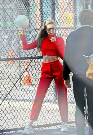 Gigi Hadid / GiGiHadid / aaliyahhadid nude photo #1098