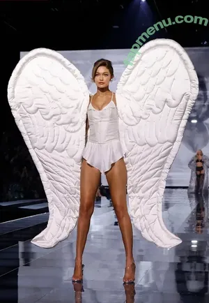 Gigi Hadid / GiGiHadid / aaliyahhadid nude photo #1168