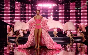 Gigi Hadid / GiGiHadid / aaliyahhadid nude photo #1186