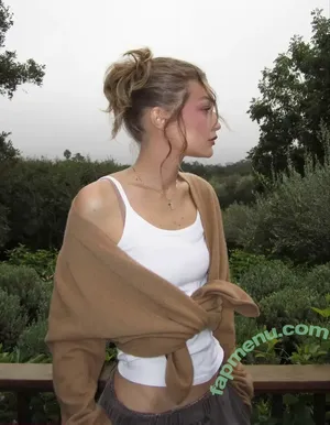 Gigi Hadid / GiGiHadid / aaliyahhadid nude photo #1226