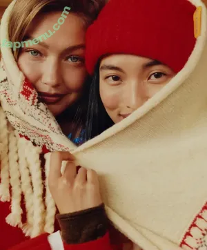 Gigi Hadid / GiGiHadid / aaliyahhadid nude photo #1230