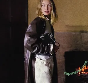 Gigi Hadid / GiGiHadid / aaliyahhadid nude photo #1238