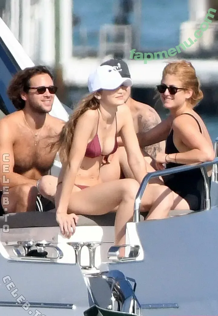 Gigi Hadid nude photo #1126 (GiGiHadid / aaliyahhadid)