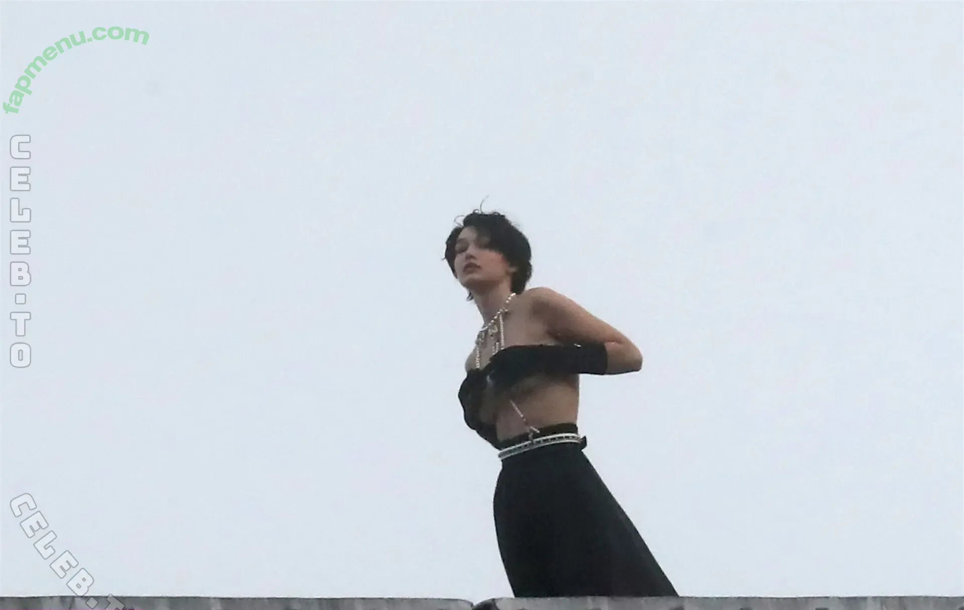 Gigi Hadid nude photo #1289 (GiGiHadid / aaliyahhadid / officialgigihadid)