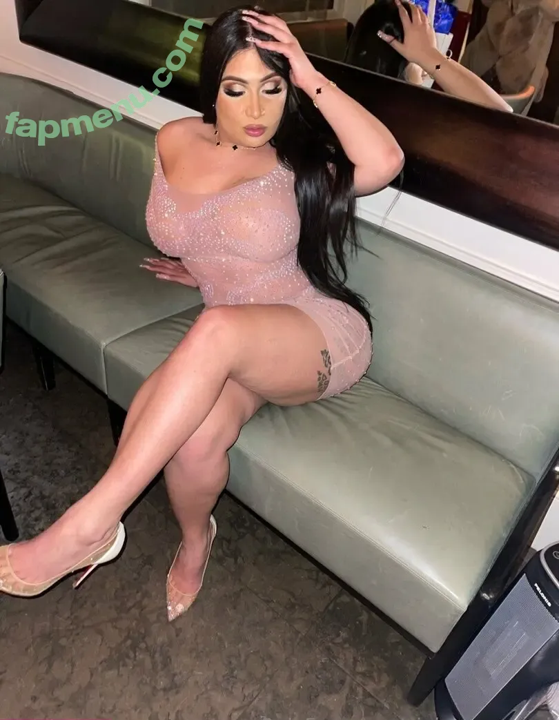 gigimegamami nude photo #0002 (gigimamiii)