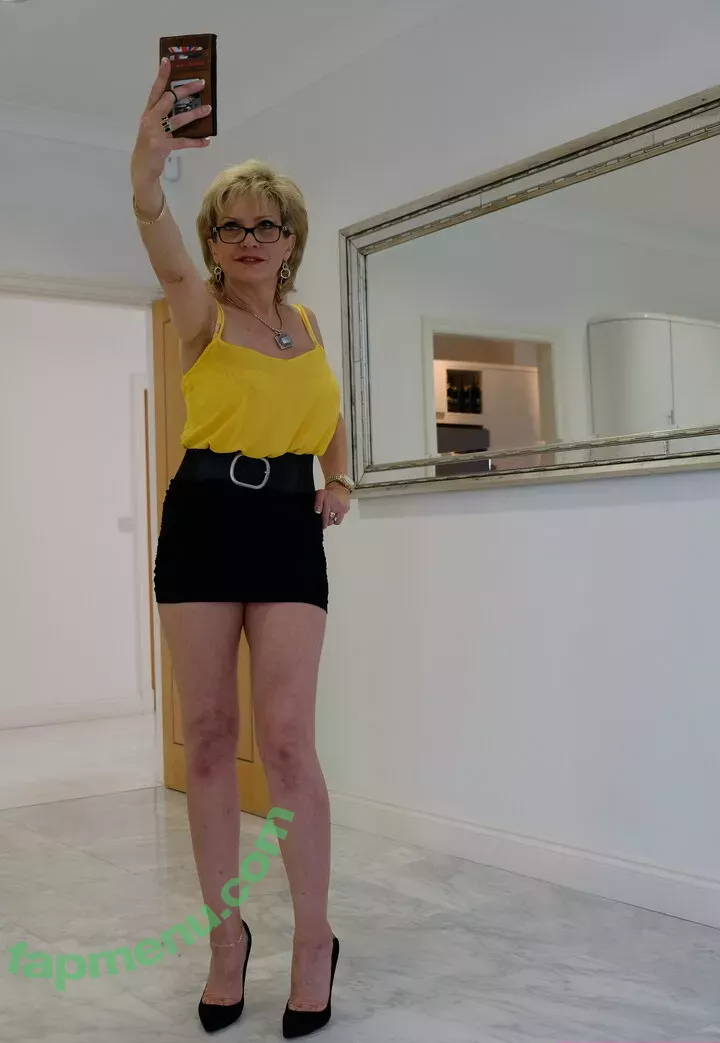 gillellisyoung nude photo #0054 (gillellisyoung)