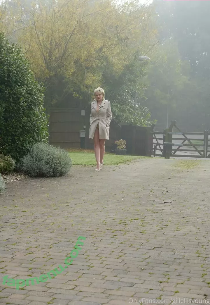 gillellisyoung nude photo #0066 (gillellisyoung)