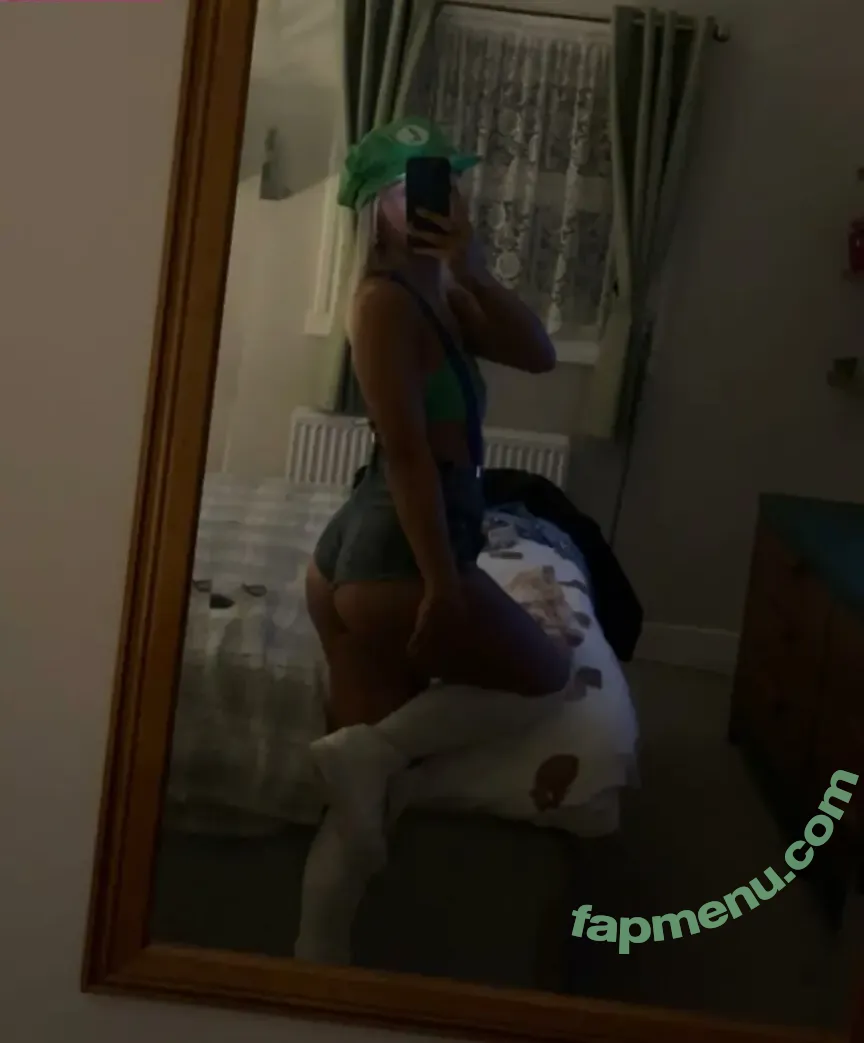 Gillham Sisters nude photo #0004 (nikkolagillham)