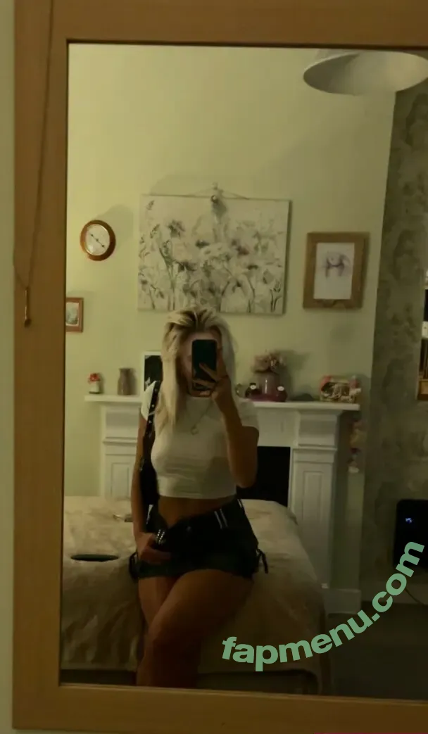 Gillham Sisters nude photo #0024 (nikkolagillham)