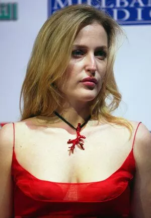 Gillian Anderson / GillianA nude photo #0260