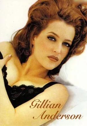 Gillian Anderson / GillianA nude photo #0378