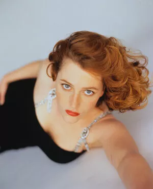 Gillian Anderson / GillianA nude photo #0460