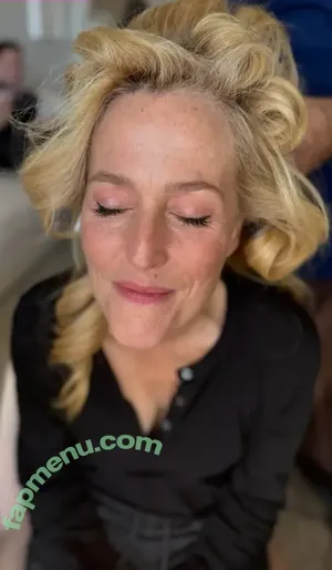 Gillian Anderson / gilliana nude photo #0750