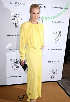 Gillian Anderson / GillianA nude photo #0795