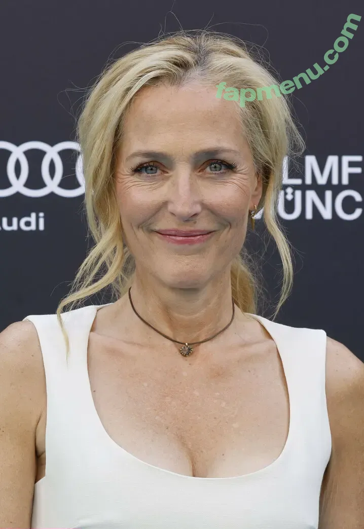 Gillian Anderson nude photo #0685 (gilliana)