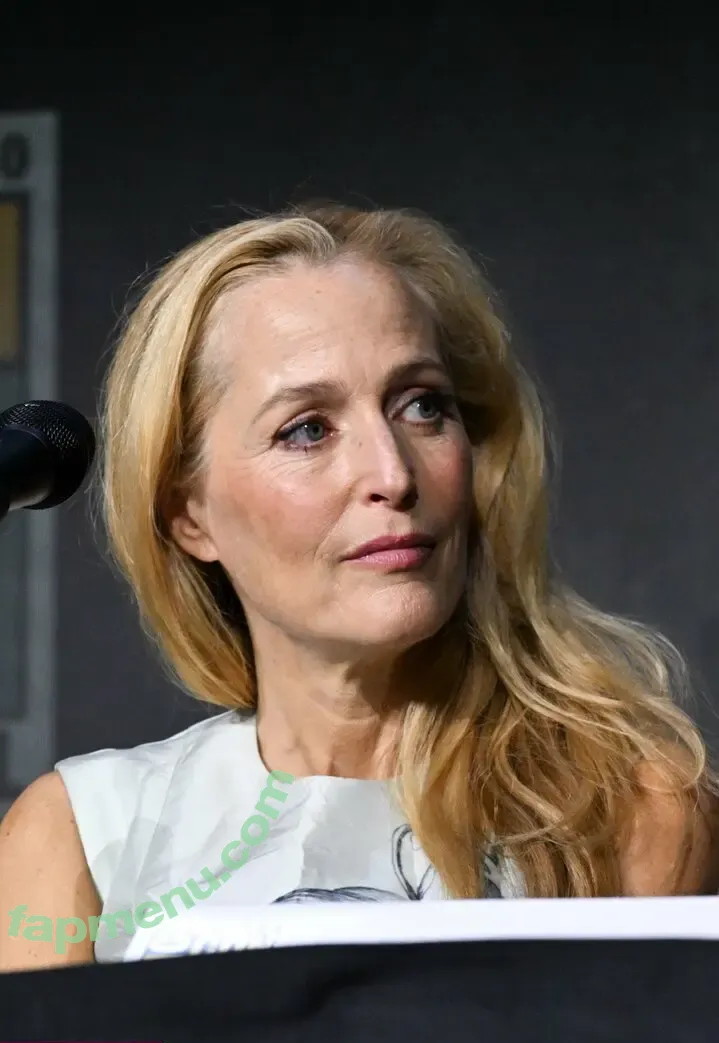 Gillian Anderson nude photo #0701 (gilliana)