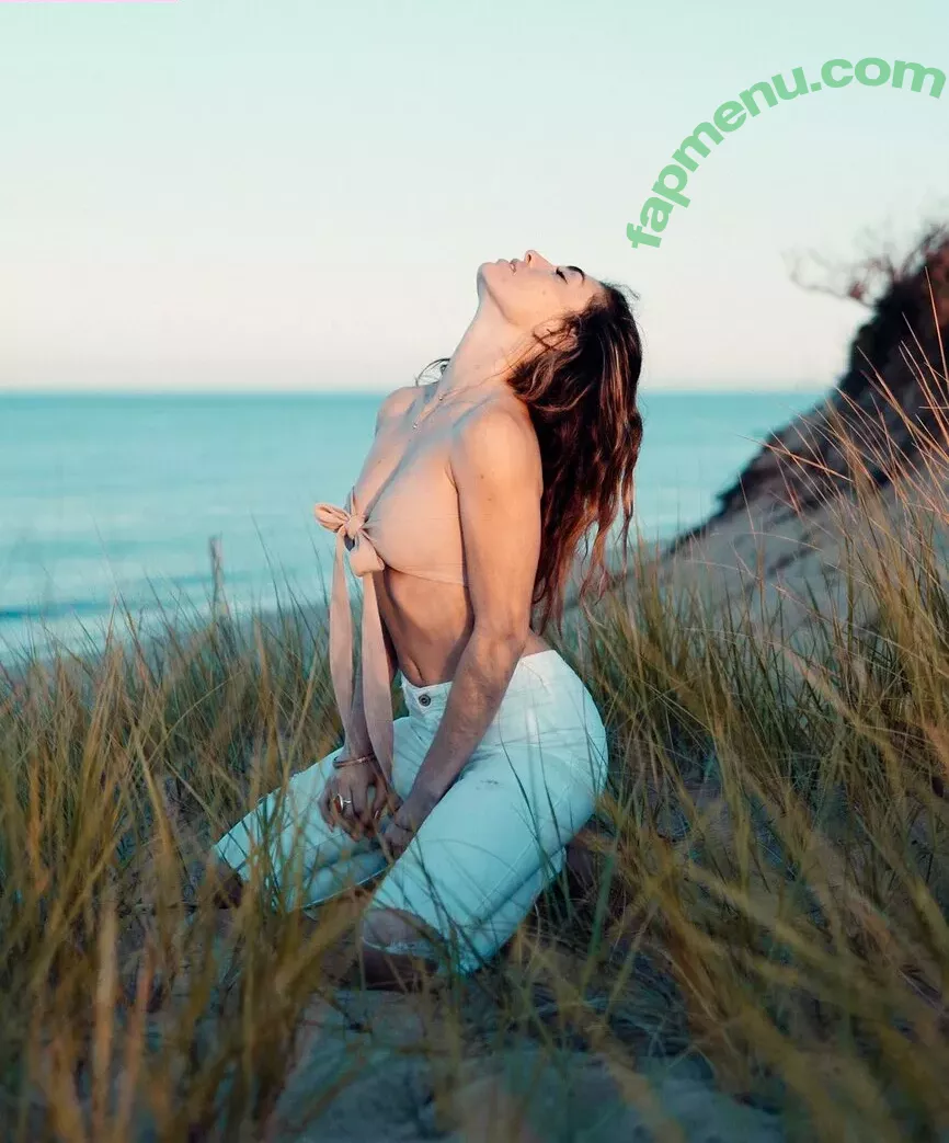 Gillian Barnes nude photo #0137 (gillianbarnes / missgillianbarnes / msgillianbarnes)