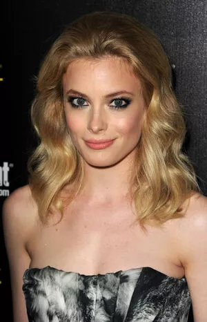Gillian Jacobs / gillianjacobsofficial nude photo #0042