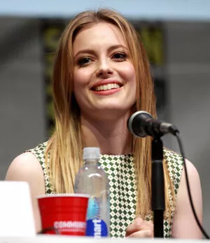 Gillian Jacobs / gillianjacobsofficial nude photo #0065