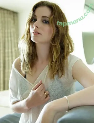 Gillian Jacobs / gillianjacobsofficial nude photo #0440