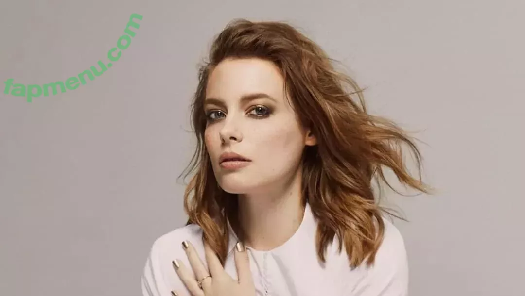Gillian Jacobs nude photo #0087 (gillianjacobsofficial)