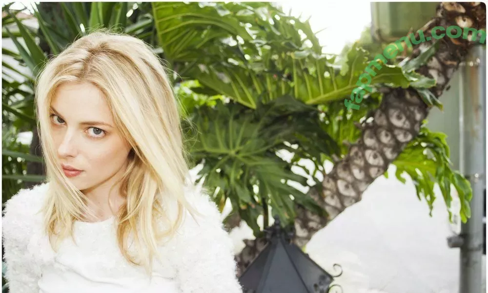 Gillian Jacobs nude photo #0102 (gillianjacobsofficial)