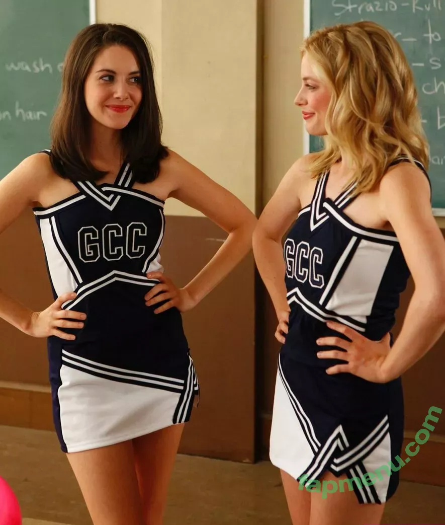 Gillian Jacobs nude photo #0147 (gillianjacobsofficial)