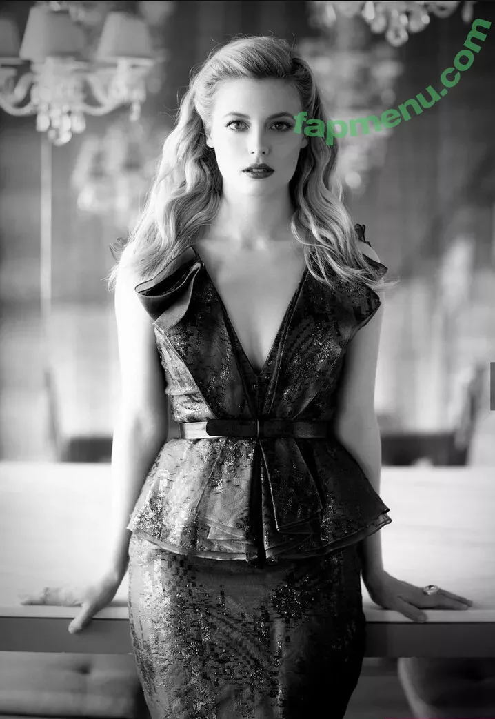Gillian Jacobs nude photo #0182 (gillianjacobsofficial)
