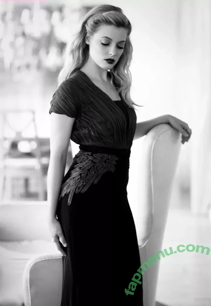 Gillian Jacobs nude photo #0183 (gillianjacobsofficial)