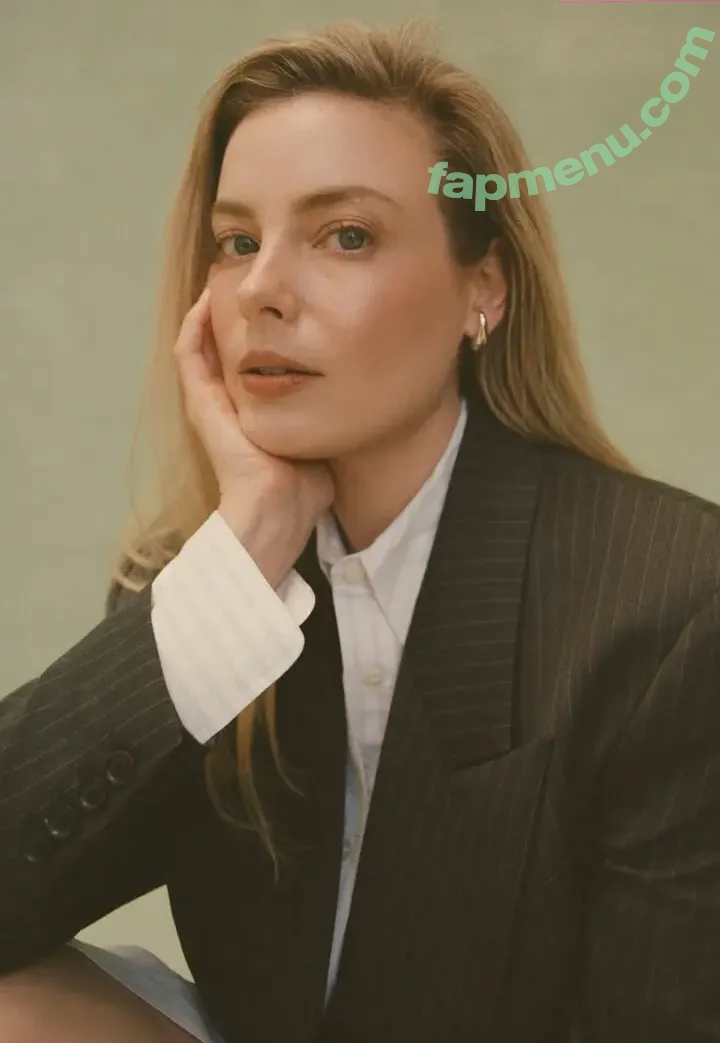 Gillian Jacobs nude photo #0447 (gillianjacobsofficial)