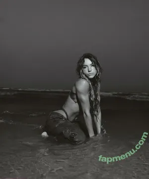 Gillian Snowden / gillian.snowden nude photo #0077