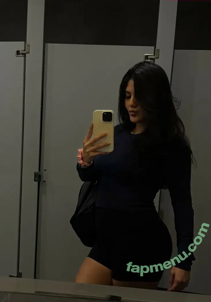 gilliantrz nude photo #0035 (thebabygi / thebabyygi)