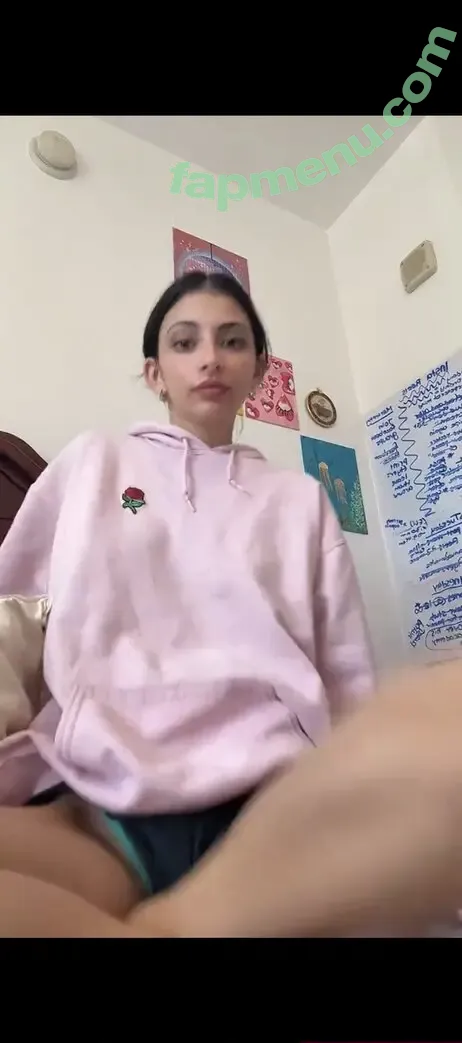 gillianunrestricted nude photo #0008 (gilliandavis / gilliandaviss)