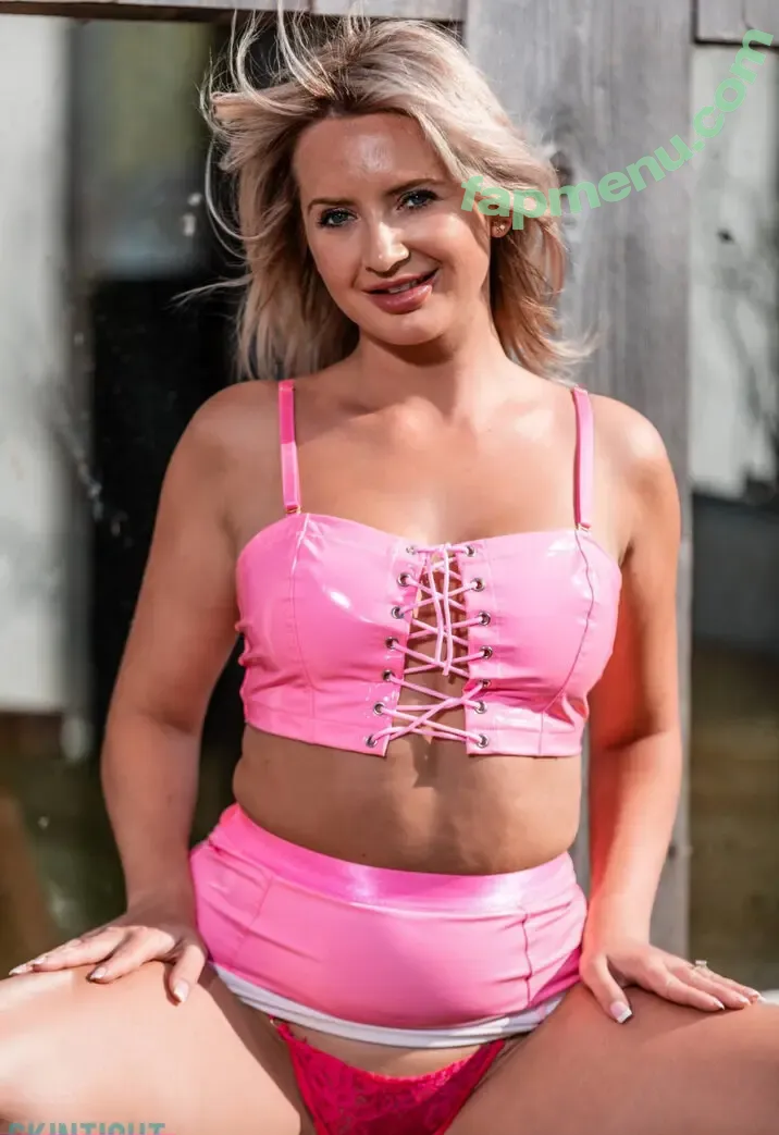 Gina Barrett nude photo #0046 (ginabarrettx / ginabmodel)