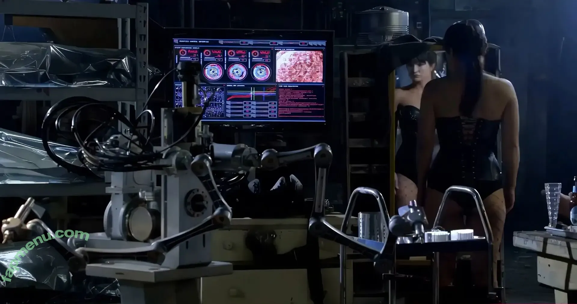 Gina Carano nude photo #0317 (ginacarano / ginajcarano)