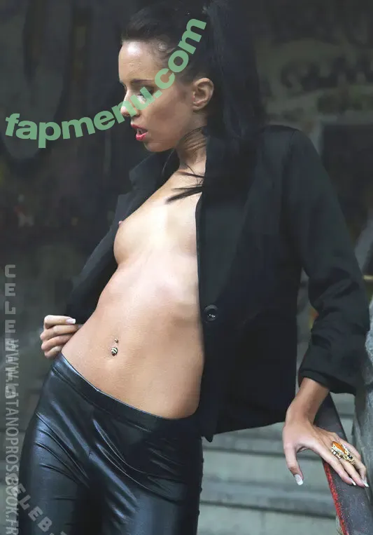 Gina Devine nude photo #0311 (ginadevine / ginadevine_np)