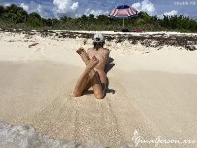Gina Gerson / gina_gerson / valentina_ginagerson_official nude photo #3356