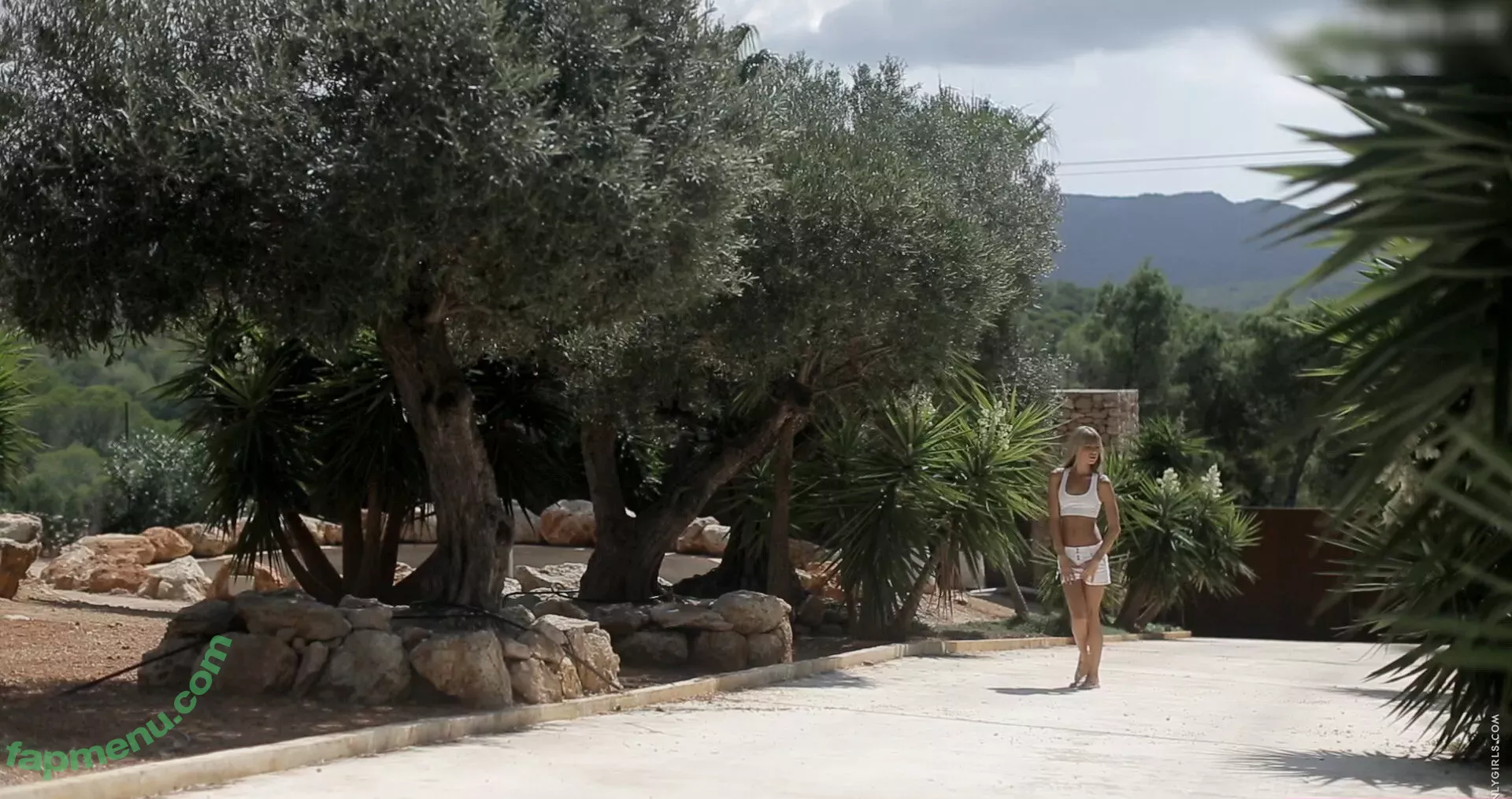 Gina Gerson nude photo #3051 (gina_gerson / valentina_ginagerson_official)